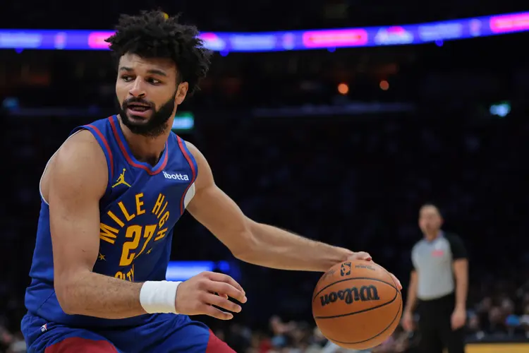 爱游戏体育包含穆雷连续三场比赛得分超过败北，雄鹿不断突破！的词条