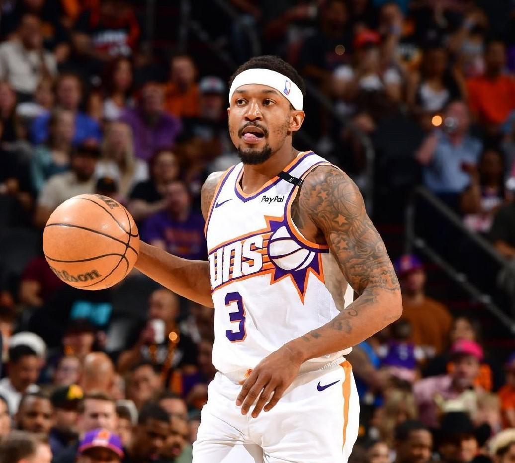 爱游戏体育洛杉矶快船训练开放日，清晨迎来里程碑引欢呼，NBA总决赛在即，球探报告显示潜力的简单介绍