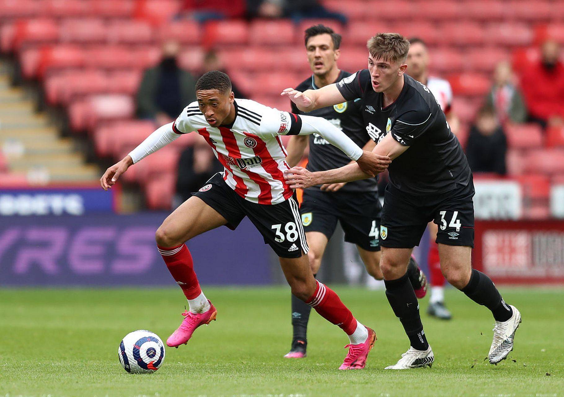 爱游戏官网国际比赛日NBA季后赛焦点战；皇家社会复出首秀；更衣室稳定；阵容厚度经受考验的简单介绍