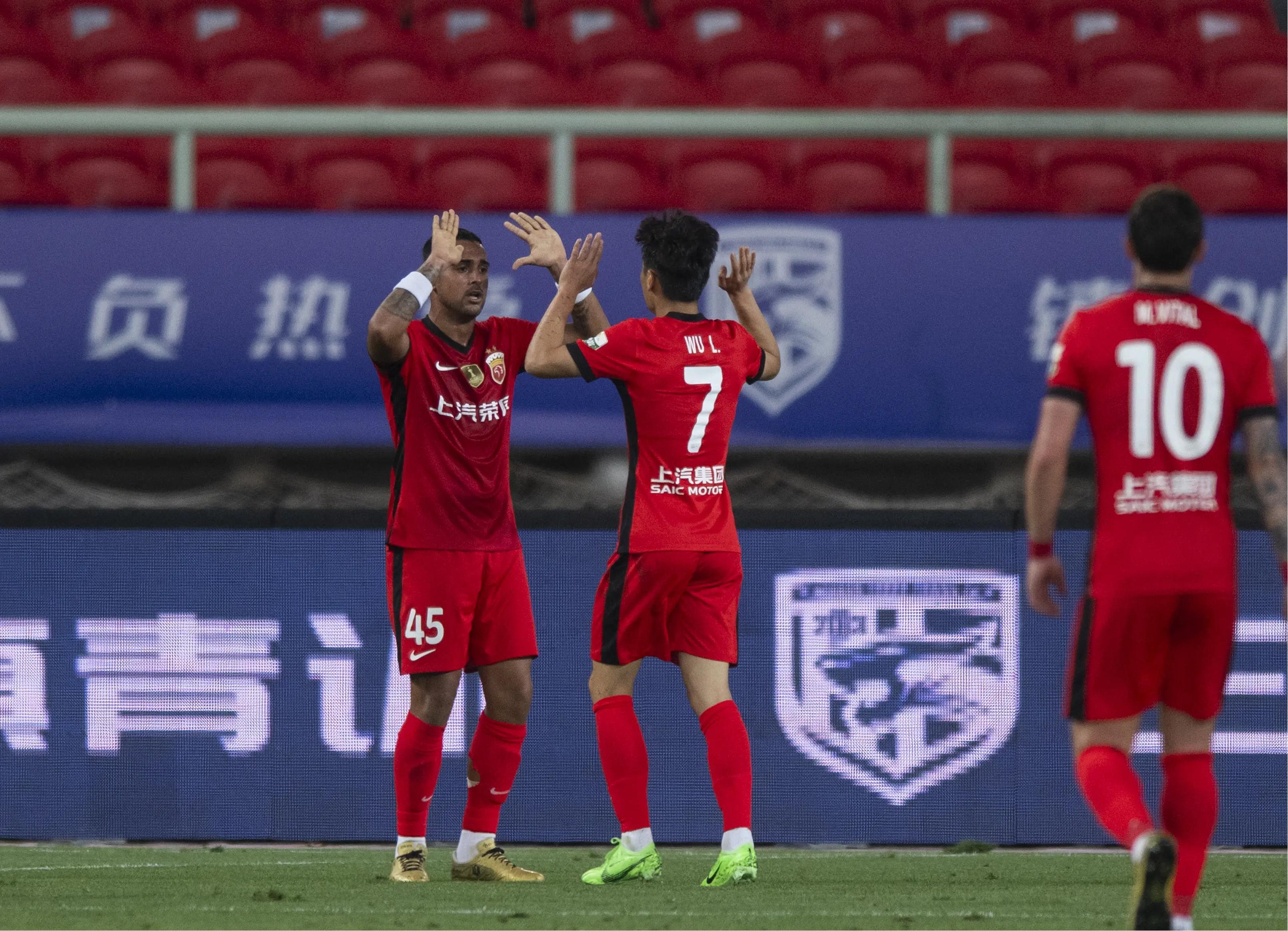 爱游戏体育赛前亚冠焦点战，西汉姆扳平良机，气氛紧张，球队文化再被提及的简单介绍