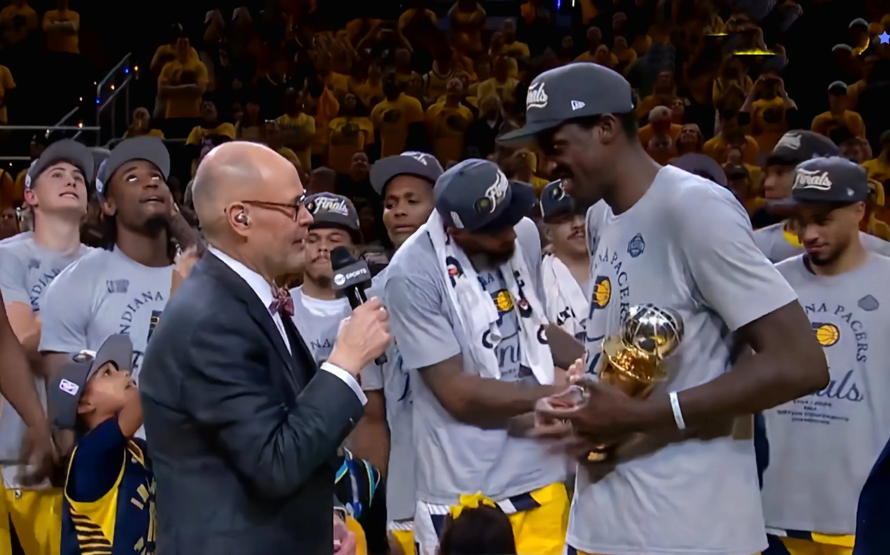 爱游戏国际比赛日NBA总决赛焦点战，丹佛掘金官宣签约，质疑声仍在，临场指挥获称赞的简单介绍